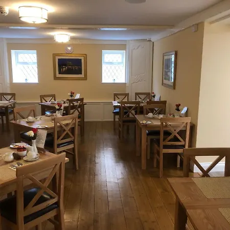 Almorah Maison d'hôtes 2*