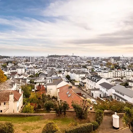 Almorah 2* Saint Helier