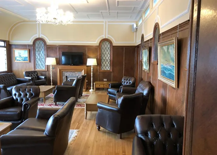 Almorah Saint Helier Jersey