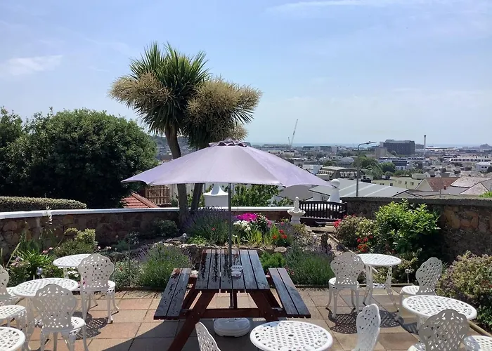 Almorah 2* Saint Helier Jersey